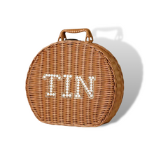 Cargar imagen en el visor de la galería, Personalized Wicker Round Box - Travellers Hat Boutique