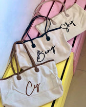 Cargar imagen en el visor de la galería, Personalized Cotton Tote - Travellers Hat Boutique