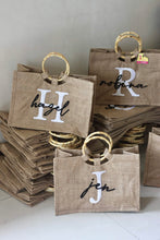 Afbeelding in Gallery-weergave laden, Jute Tote with Bamboo Handle - Travellers Hat Boutique