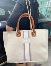 Load image into Gallery viewer, Luxe Chain Bag - Travellers Hat Boutique