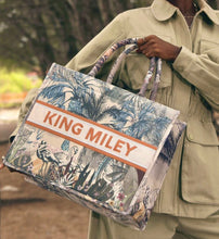 Load image into Gallery viewer, Alicia Tote Bag Seamless Embroidery - Travellers Hat Boutique