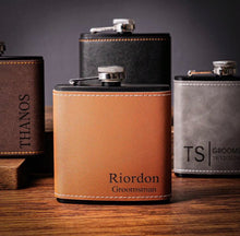 Cargar imagen en el visor de la galería, Personalized Men's Leather Whisky Flask