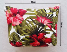 Cargar imagen en el visor de la galería, Floral PVC Tote