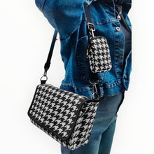 Load image into Gallery viewer, Custom Bonita Slingbag - Travellers Hat Boutique