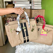 Afbeelding in Gallery-weergave laden, Burlap O'Kelly handbag tote bag with black stripes and scarf-wrapped handles by Travellers Hat Boutique