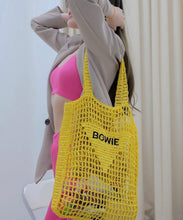 Cargar imagen en el visor de la galería, Handmade Raffia Tote - Travellers Hat Boutique