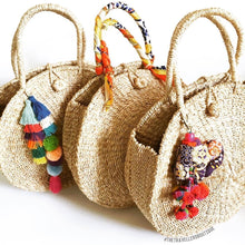 Load image into Gallery viewer, Handle Native Round Bag - Travellers Hat Boutique