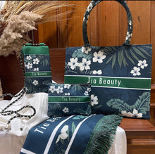 Load image into Gallery viewer, Edil Adha Edition - Travellers Hat Boutique