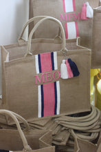 Afbeelding in Gallery-weergave laden, Custom Monogram Totes