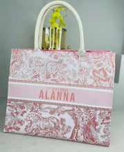 Load image into Gallery viewer, 24pcs Customizable Daily Tote Souvenirs - Travellers Hat Boutique