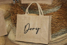 Afbeelding in Gallery-weergave laden, Handle Tote Bag - Travellers Hat Boutique