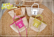 Load image into Gallery viewer, Seagrass Basket - Travellers Hat Boutique