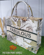 Load image into Gallery viewer, 24pcs Customizable Daily Tote Souvenirs - Travellers Hat Boutique