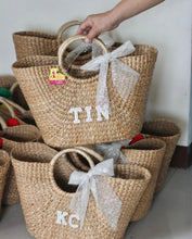 Lataa kuva Galleria-katseluun, Personalized Woven Basket
