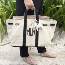 Cargar imagen en el visor de la galería, Two Tone Canvas Bag
