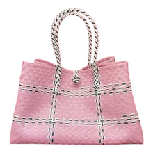 Carregar imagem no visualizador da galeria, Classic Bayong Bag
