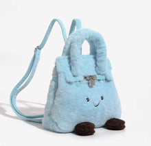 Cargar imagen en el visor de la galería, Kelly Winter Furry Bagpack
