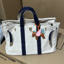 Lade das Bild in den Galerie-Viewer, Two Tone Canvas Bag
