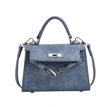 Carica l&#39;immagine nel visualizzatore di Gallery, Small Denim Square Bag
