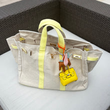 Cargar imagen en el visor de la galería, Two Tone Canvas Bag
