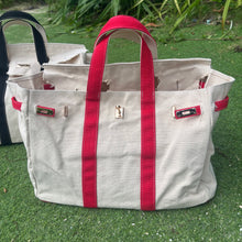 Lade das Bild in den Galerie-Viewer, Two Tone Canvas Bag
