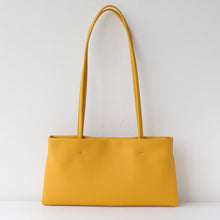 Lade das Bild in den Galerie-Viewer, Sheepskin Leather Underarm Bag
