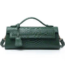 Lataa kuva Galleria-katseluun, Snake Pattern Envelope Bag
