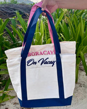 Загрузить изображение в средство просмотра галереи, Embroidered Two Tone Canvas bag
