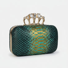 Lade das Bild in den Galerie-Viewer, Python Skull Clutch
