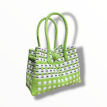 Lade das Bild in den Galerie-Viewer, Petite Bucket Bayong Bag
