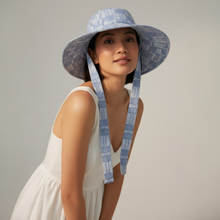 Charger l&#39;image dans la galerie, Loom weaving hat
