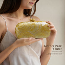 Load image into Gallery viewer, Mother Pearl Clutch
