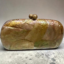Load image into Gallery viewer, Mother Pearl Clutch
