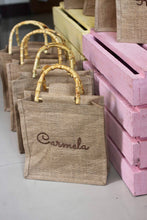Lataa kuva Galleria-katseluun, Personalized eco friendly tote bag with bamboo handles and custom name embroidery Carmela
