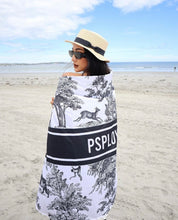 Carica l&#39;immagine nel visualizzatore di Gallery, Personalized Forest Blanket - Travellers Hat Boutique
