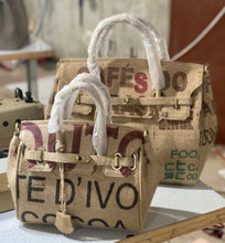 Загрузить изображение в средство просмотра галереи, Café do Brasil - BURLAP BIRKIN BAG
