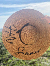 Cargar imagen en el visor de la galería, Seagrass Floppy Hat - Travellers Hat Boutique
